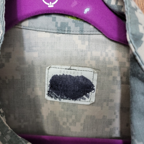 ACU Digital Green Jacket. Size L.  (9) - Picture 2 of 3